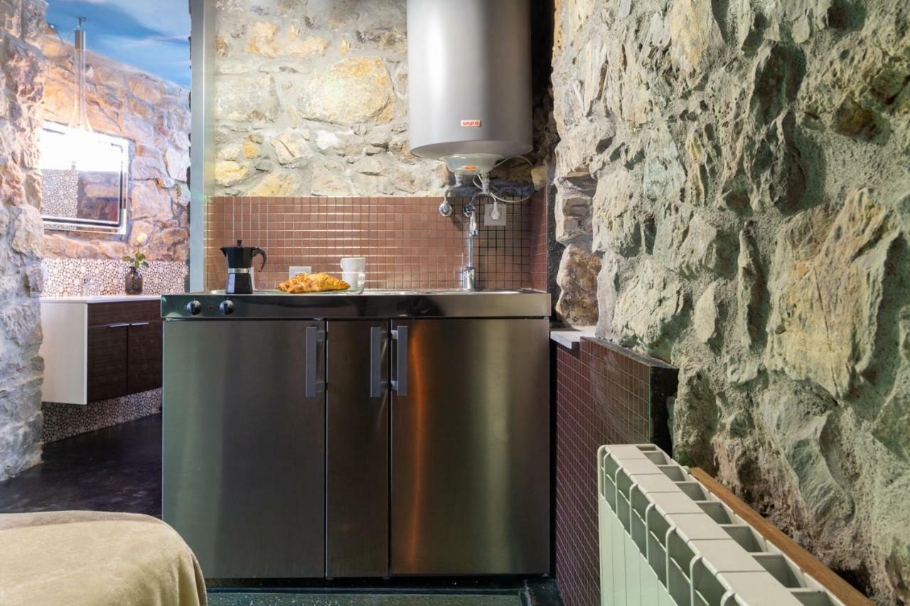 Casa Delfina Guest House ปราเวีย ภายนอก รูปภาพ