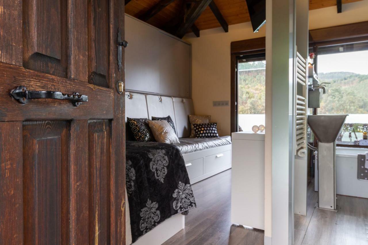 Casa Delfina Guest House ปราเวีย ภายนอก รูปภาพ